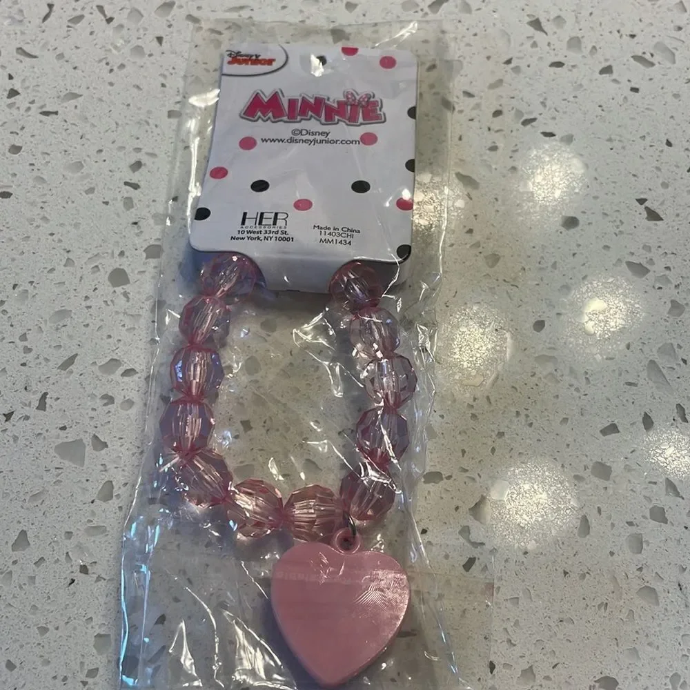 Nwt Minnie Mouse heart bracelet